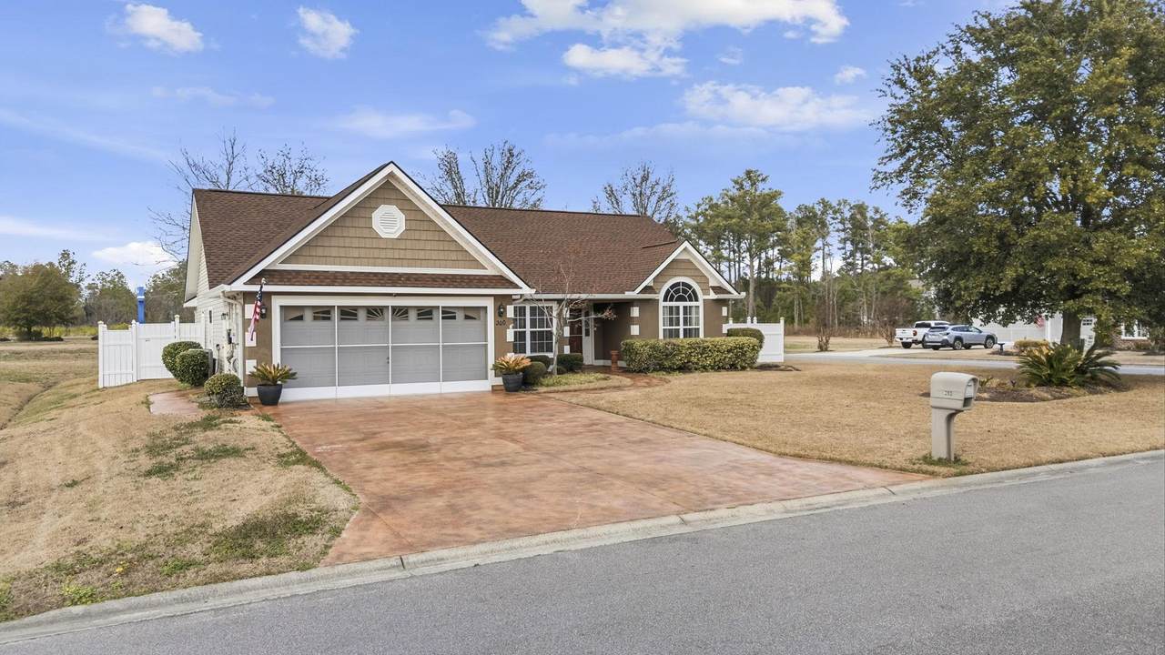200 Silverbelle Blvd. - Photo 1