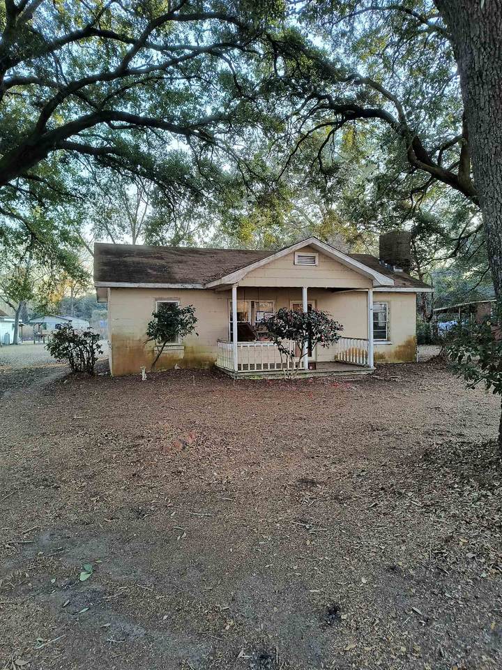 147 Rubin Ave. - Photo 1