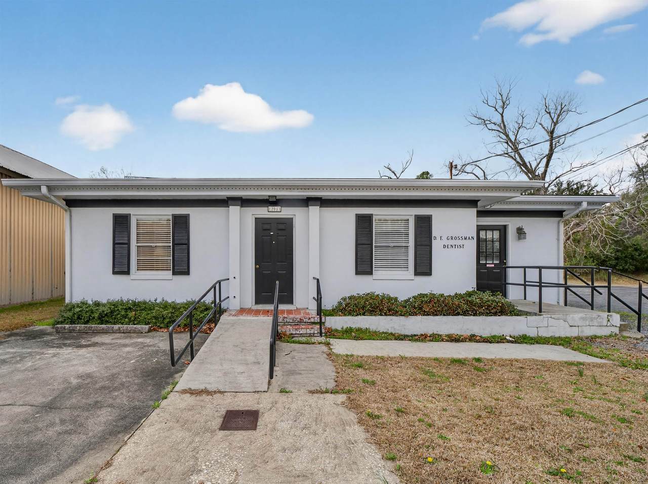 208 Jackson St. - Photo 1