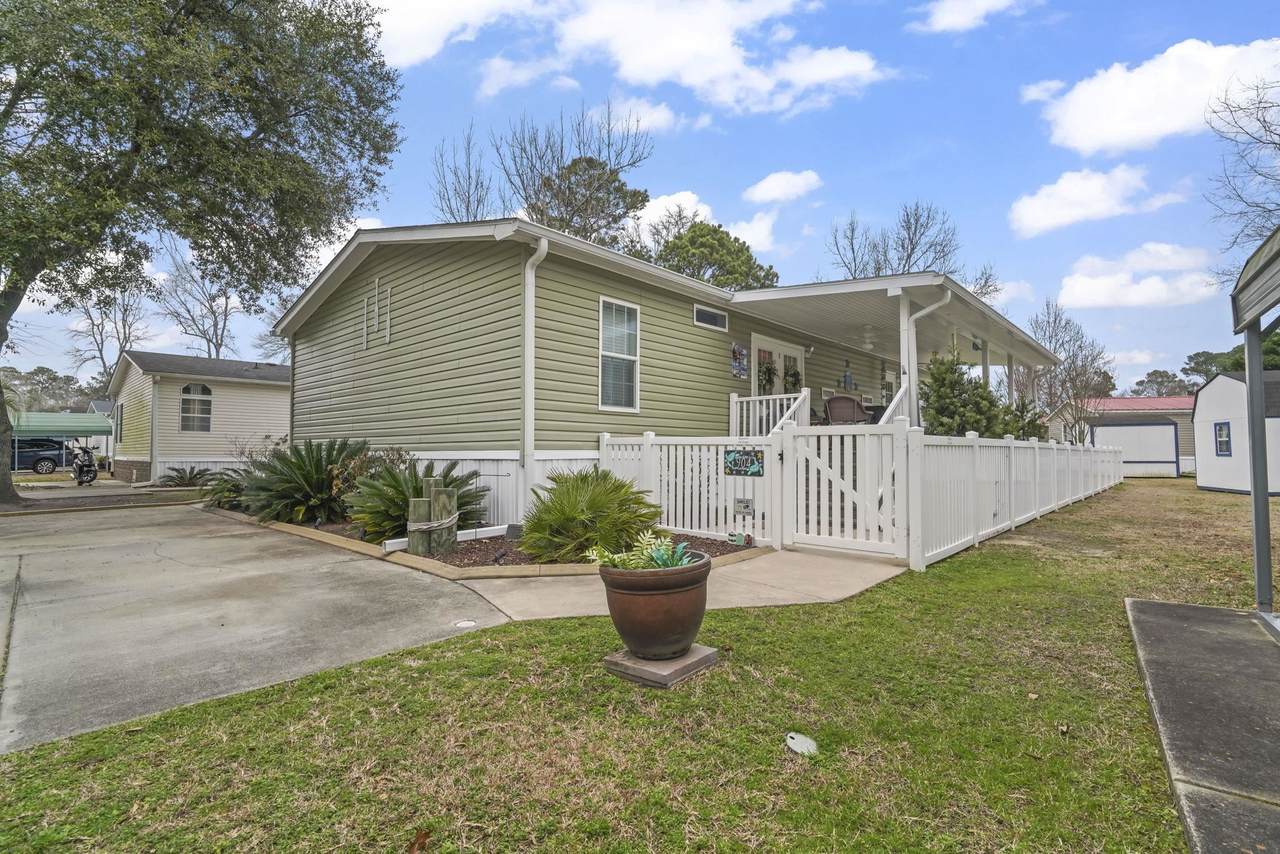 904 Southpark Dr. - Photo 1