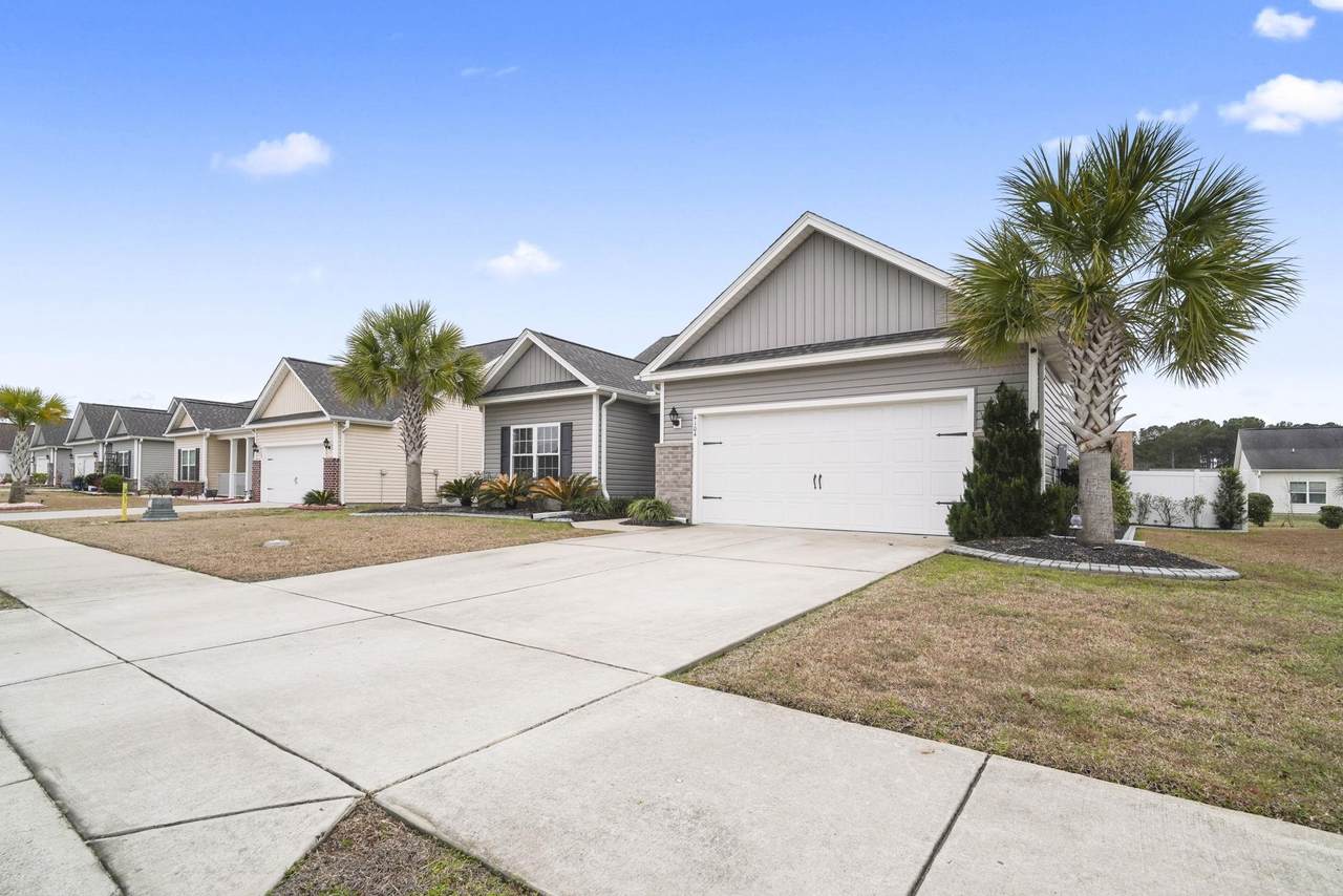 4104 Woodcliffe Dr. - Photo 1