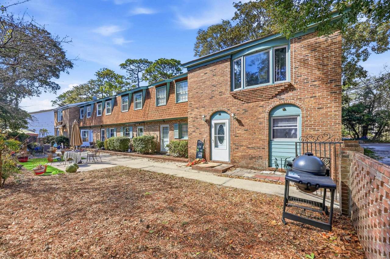 403 76th Ave. N - Photo 1