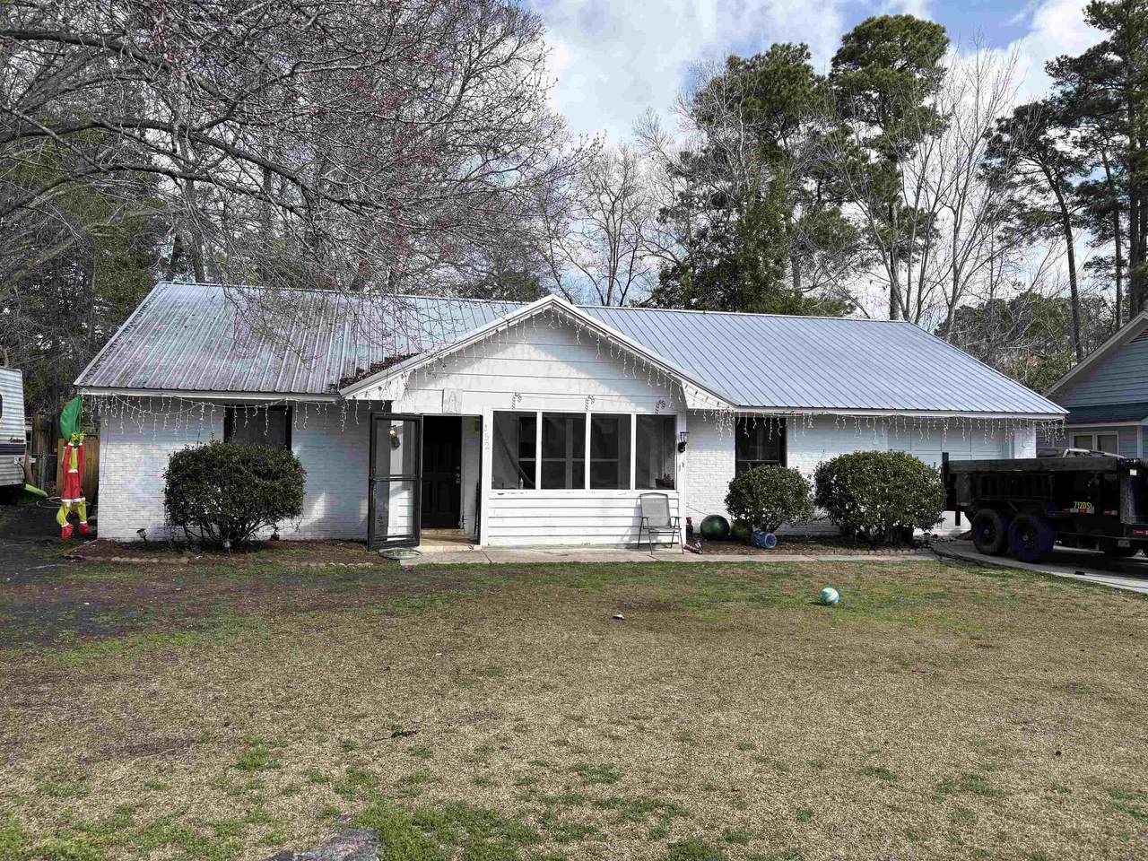 252 Stone Brook Dr. - Photo 1