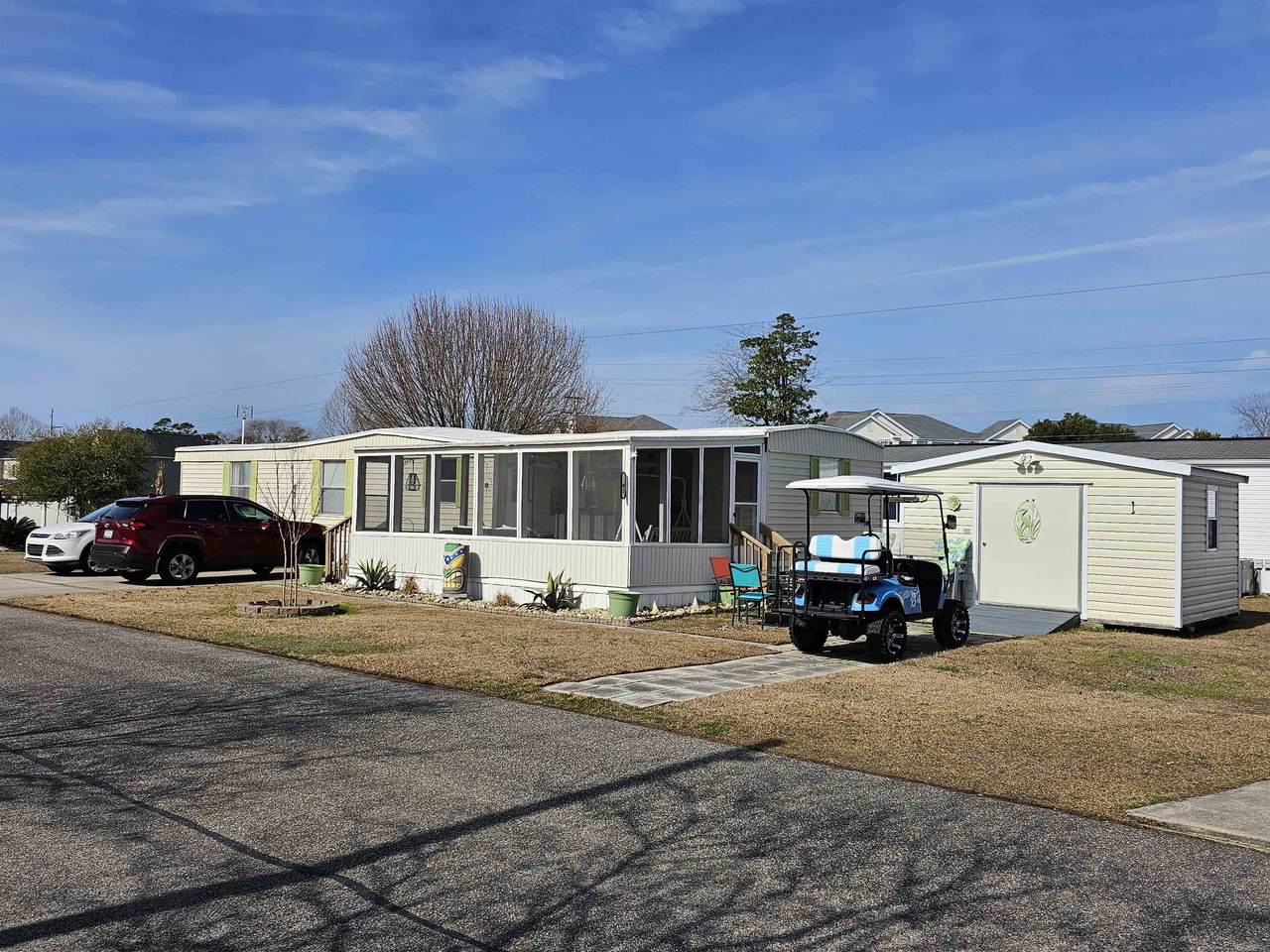 701 Parkway Dr. - Photo 1