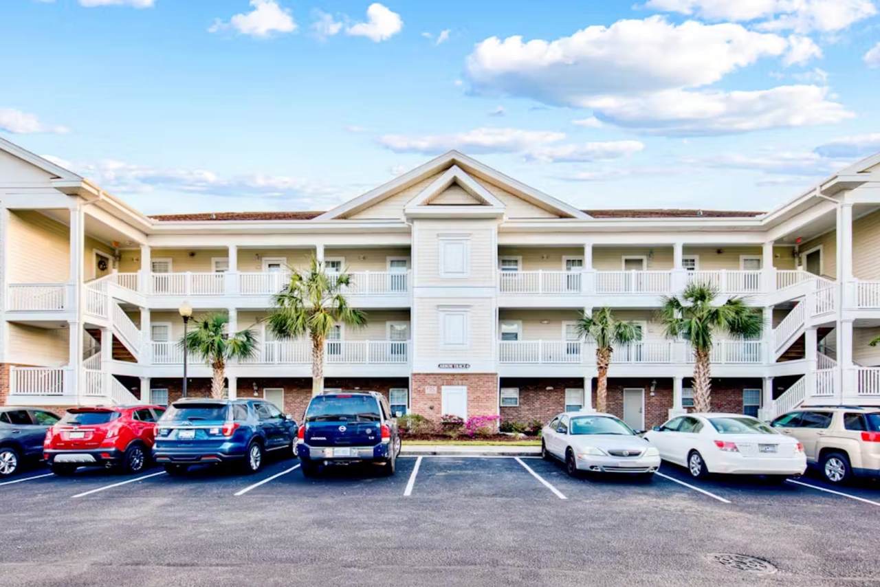 6015 Catalina Dr. - Photo 1