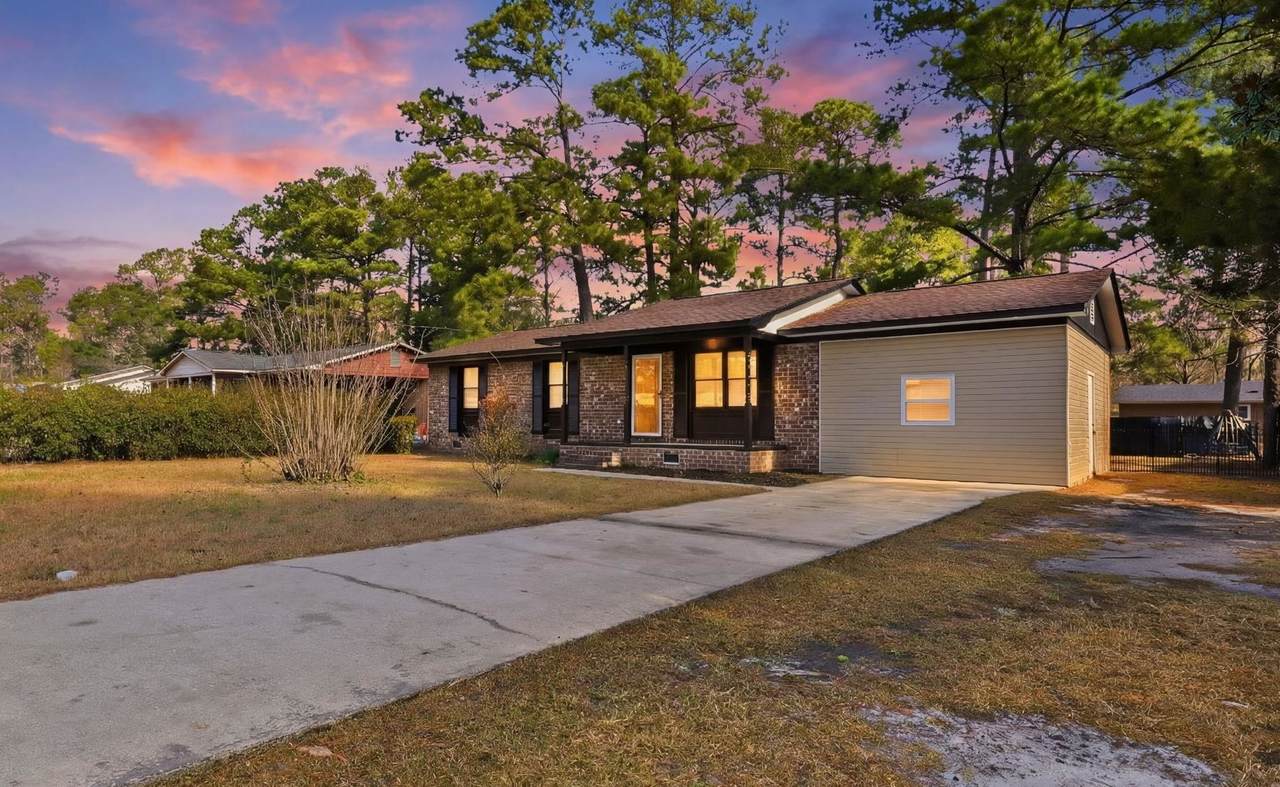 902 Forest Loop Rd. - Photo 1