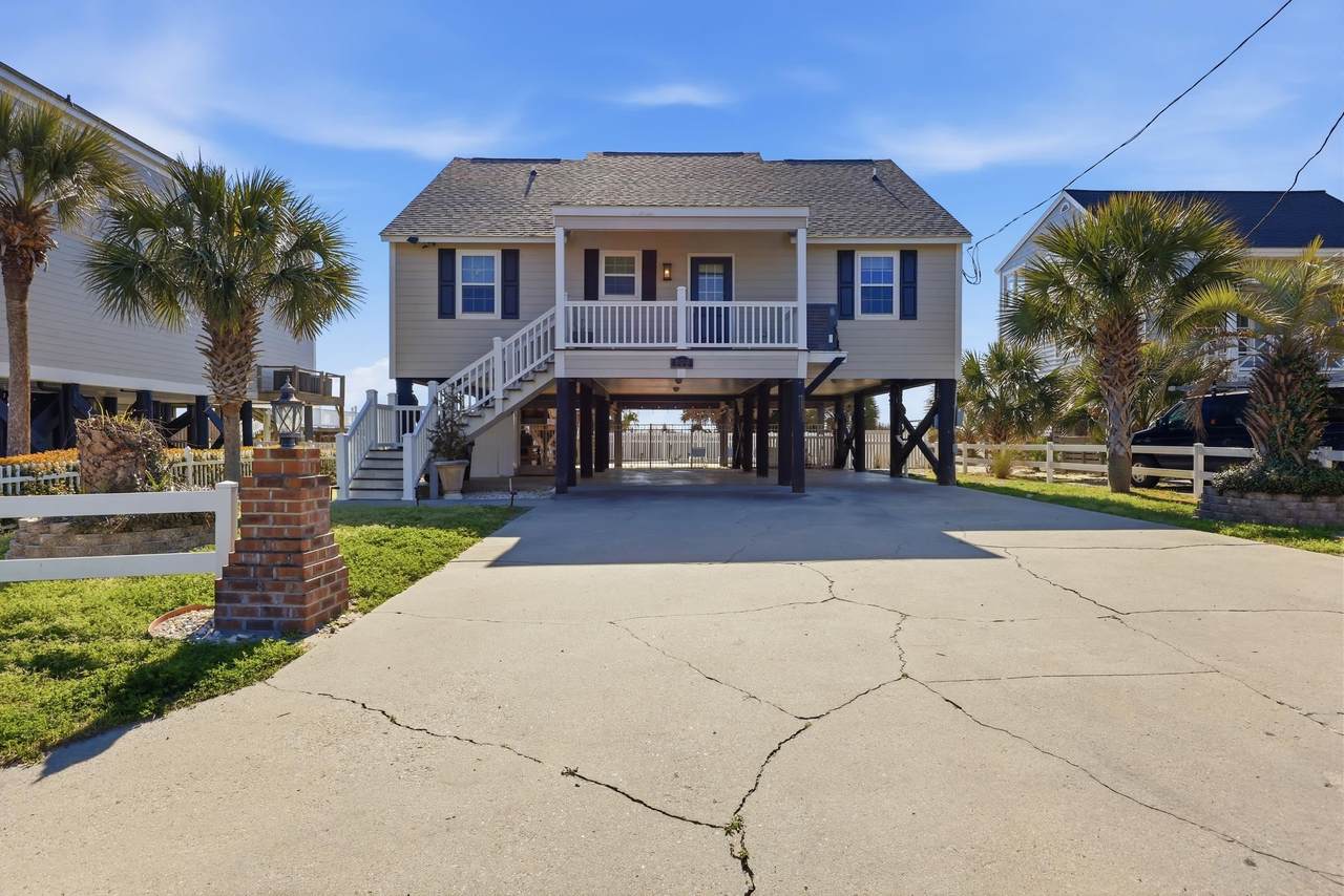 899 Waccamaw Dr. - Photo 1
