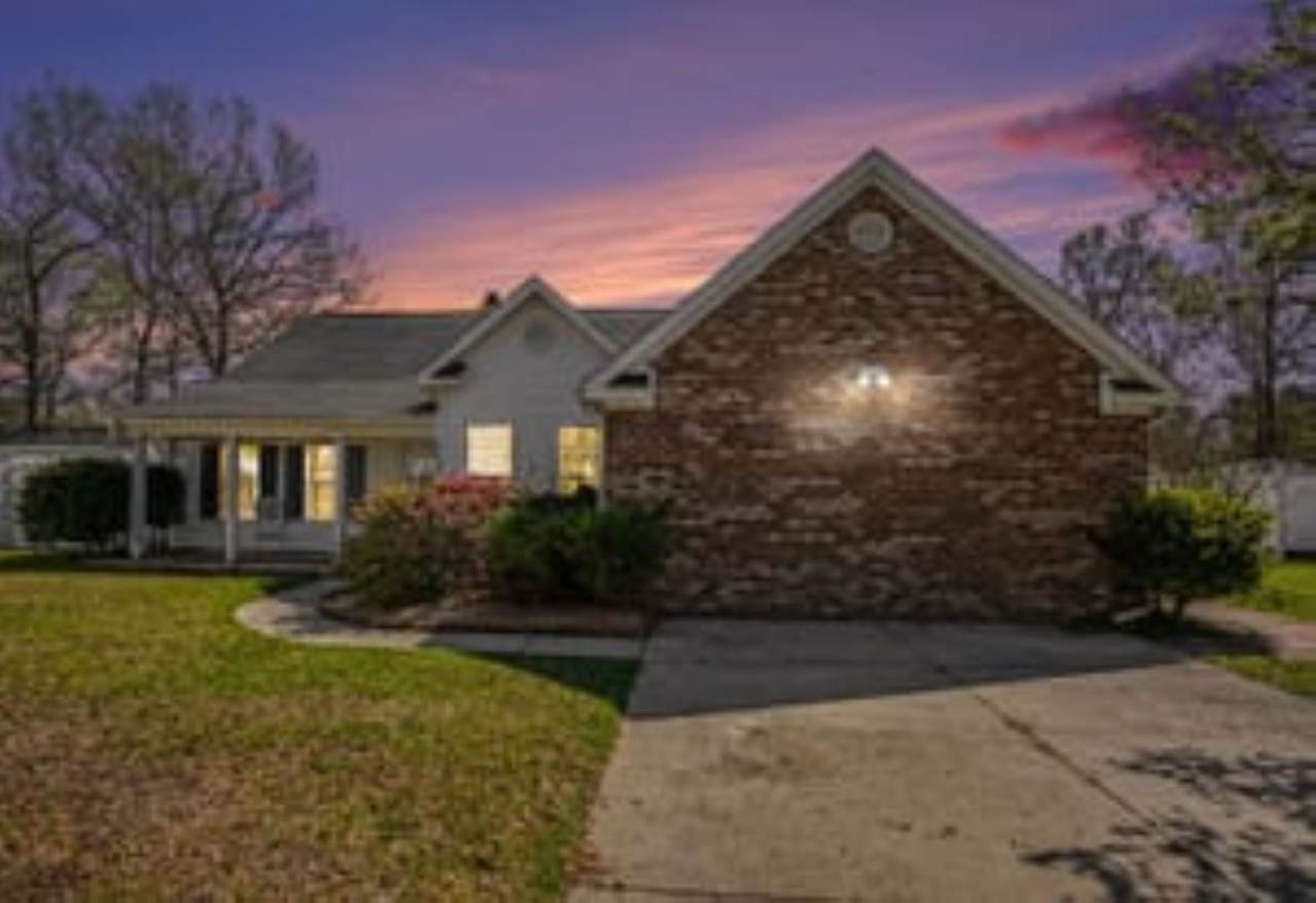 2620 Holmes Ct. S - Photo 1
