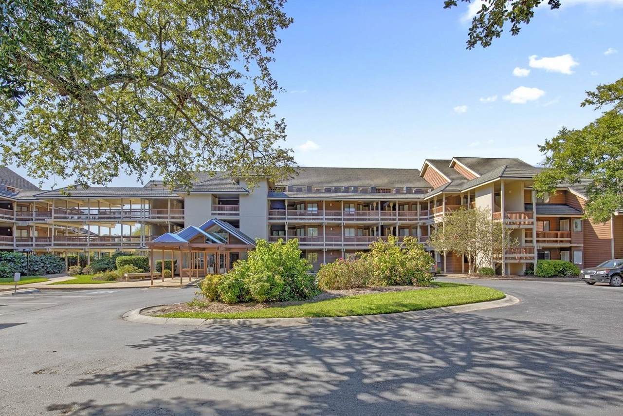 410 Melrose Pl. - Photo 1