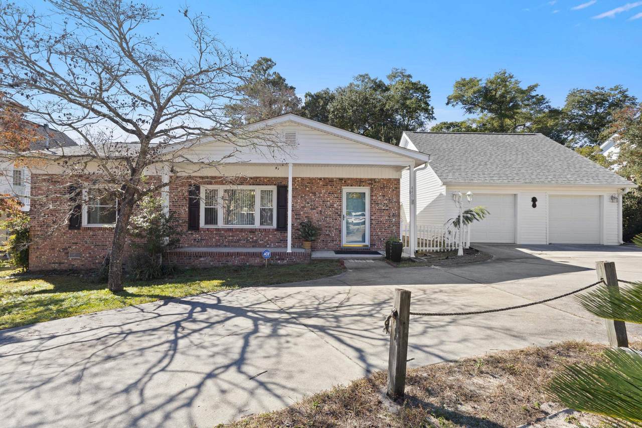 4406 Lakeside Dr. - Photo 1