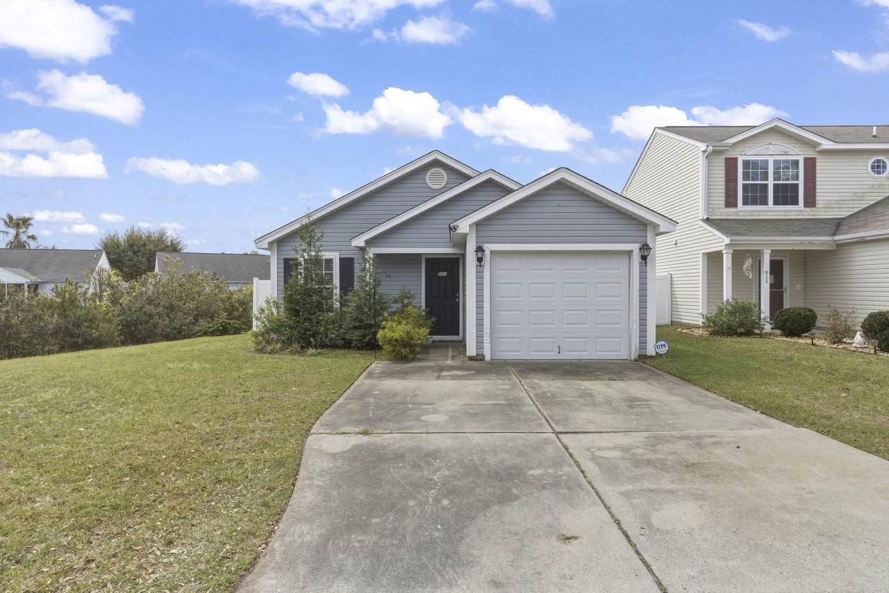 907 Silvercrest Dr. - Photo 1