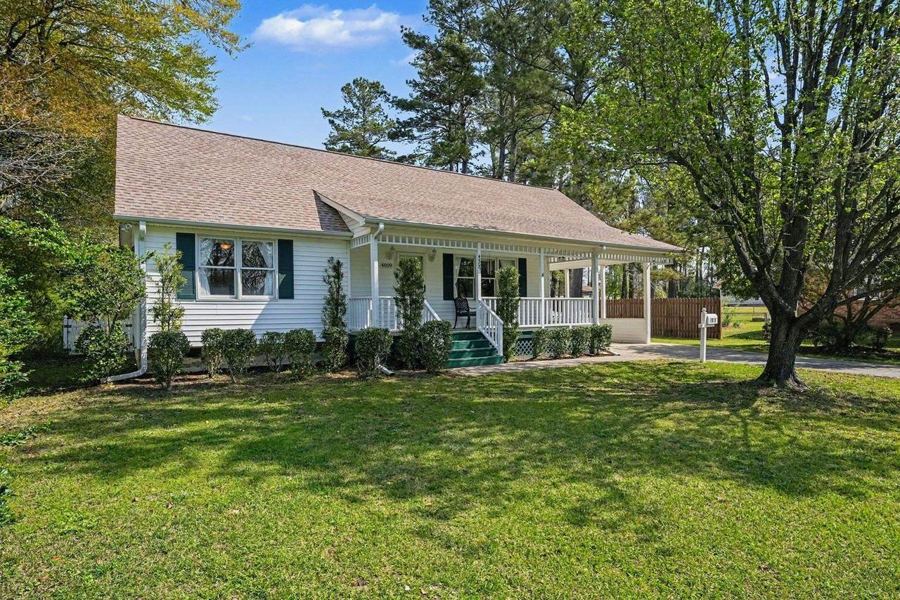 4809 Forest Dr. - Photo 1