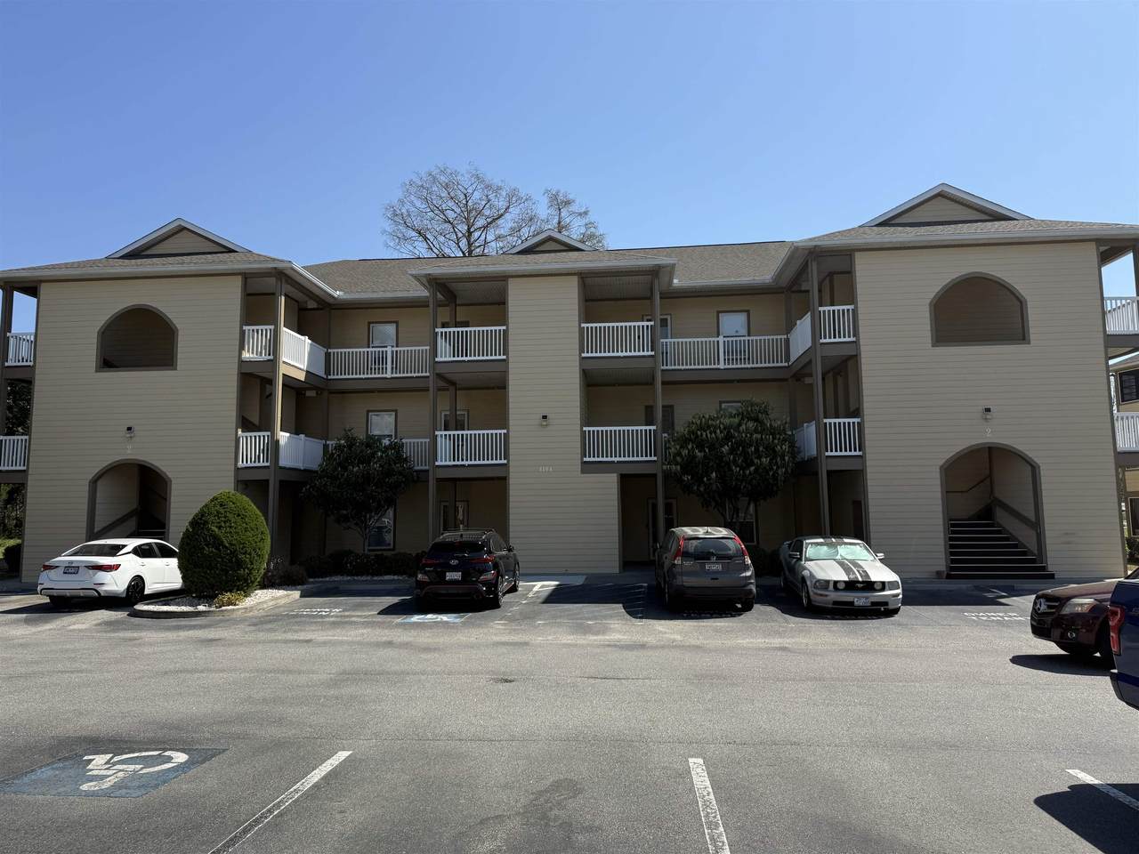 4104 Pinehurst Circle - Photo 1