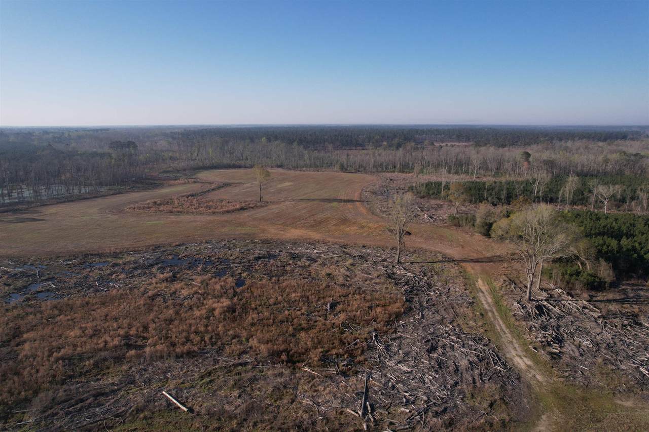 711 Cade Rd. - Photo 1