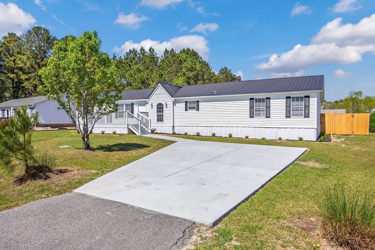 1104 Merrimac Dr. - Photo 1