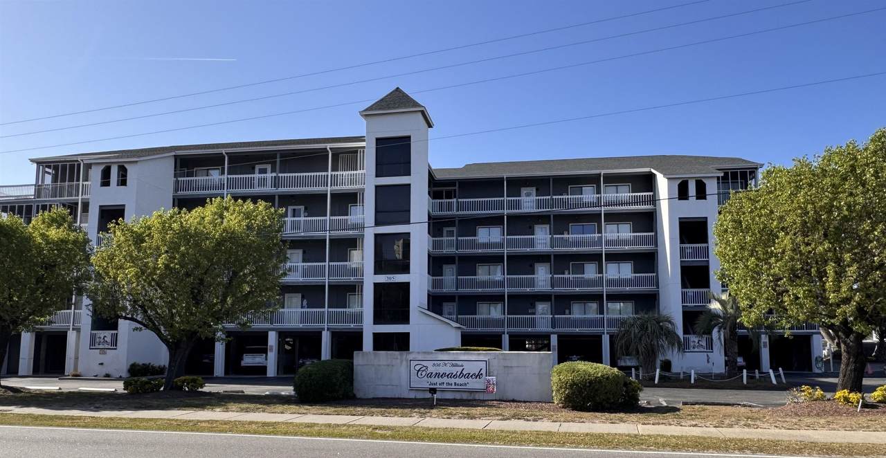 305 Hillside Dr. N - Photo 1