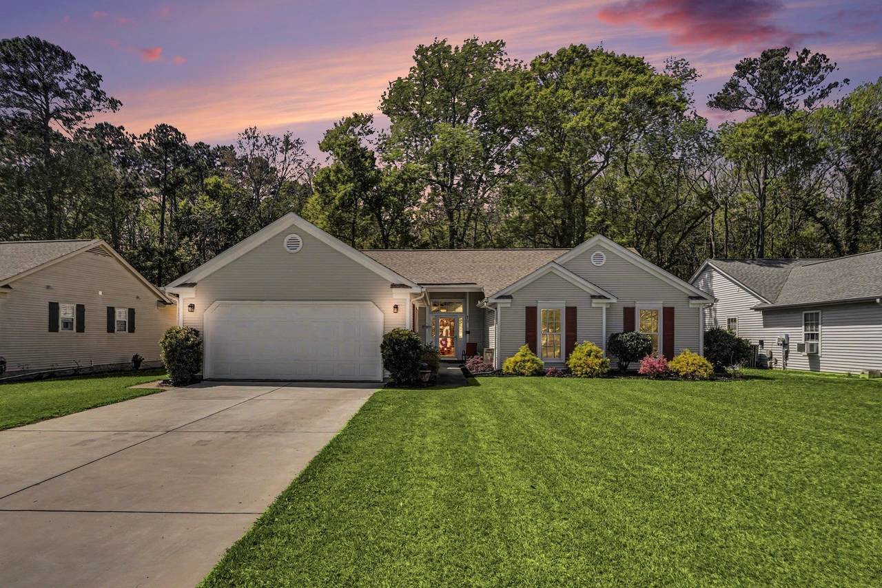 673 Bluebird Ln. - Photo 1