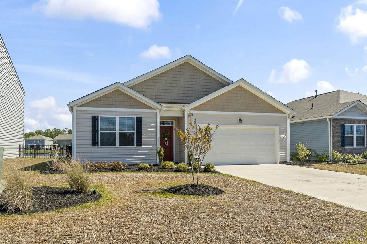 3725 Bells Lake Circle - Photo 1