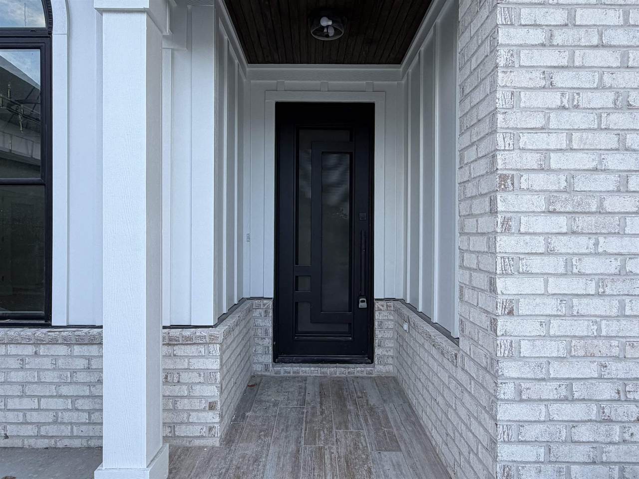 https://bt-photos.global.ssl.fastly.net/ccar/1280_boomver_1_2608743-2.jpg