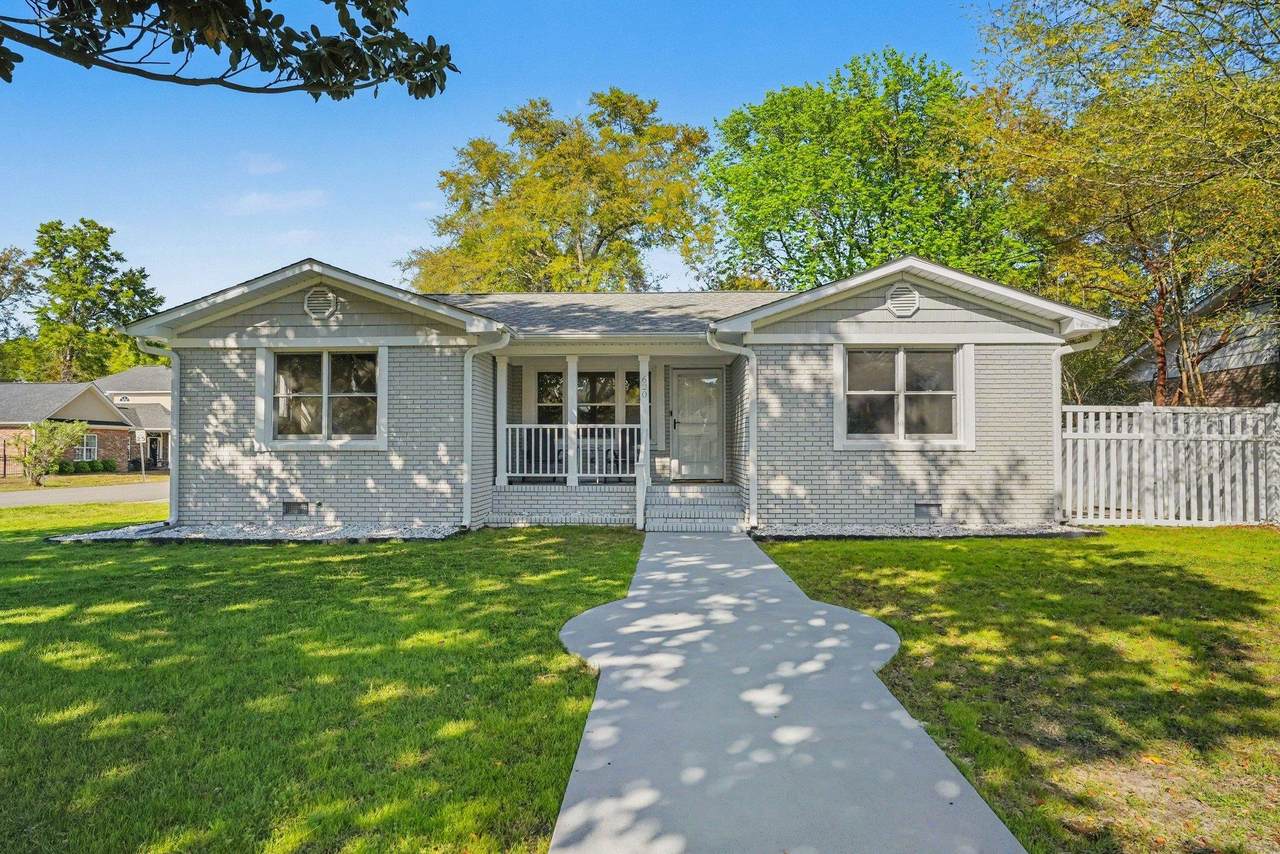 620 8th Ave. S - Photo 1