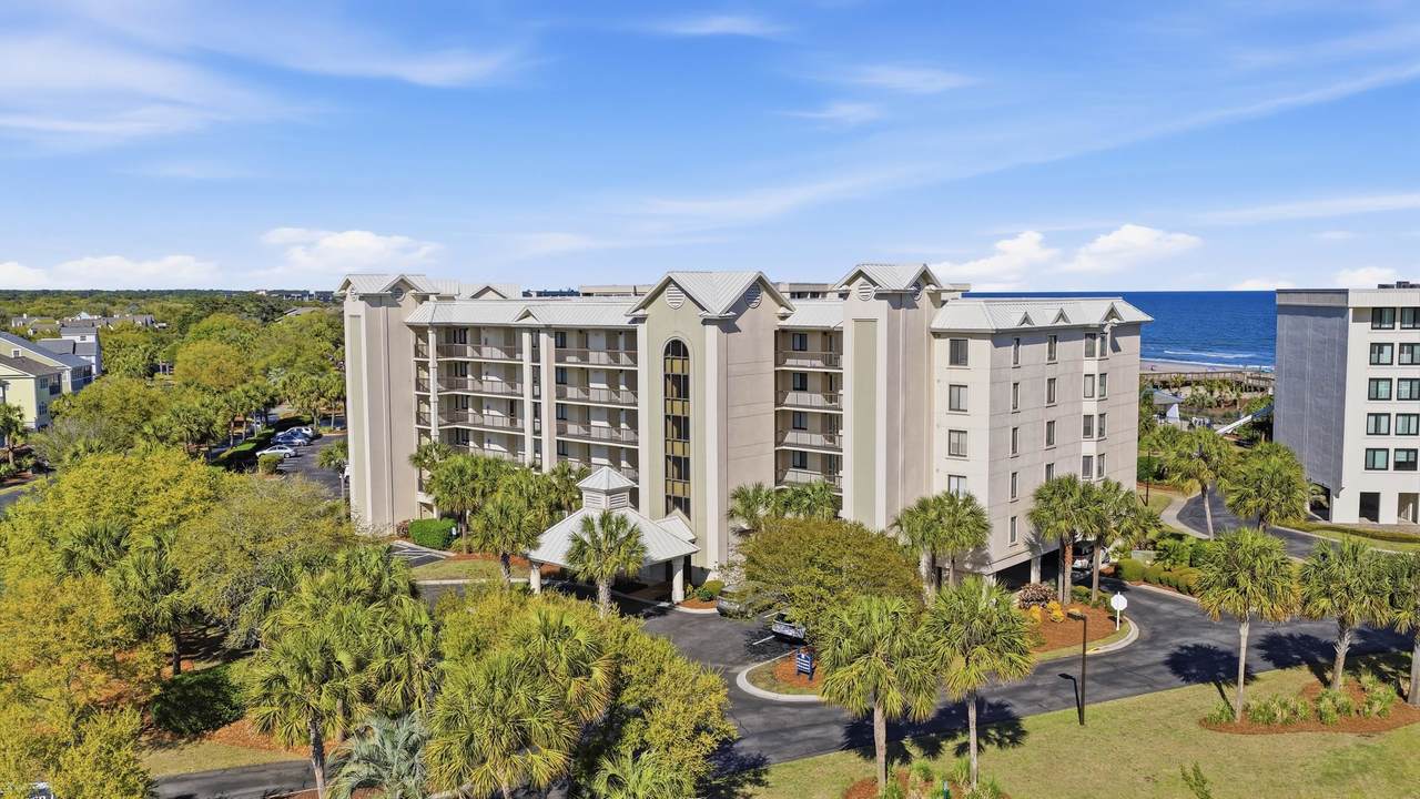 709 Retreat Beach Circle - Photo 1