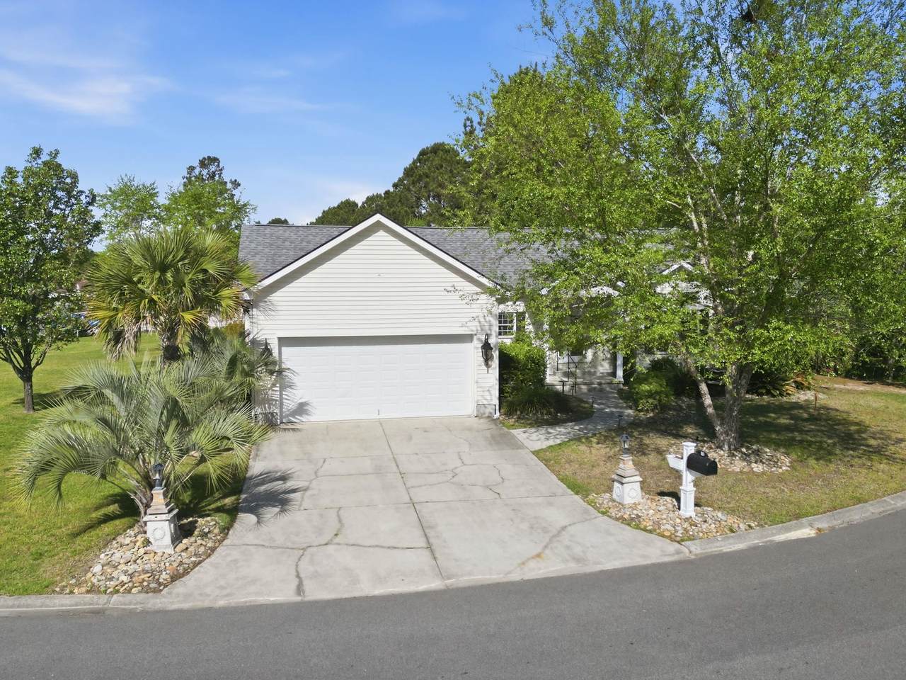 618 Wintercreeper Dr. - Photo 1