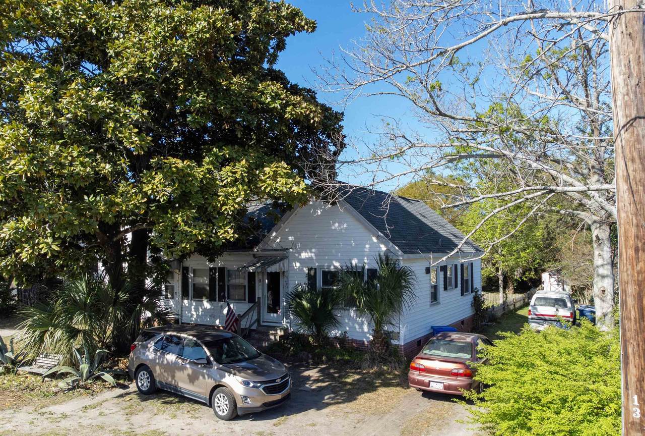 406 13th Ave. S - Photo 1