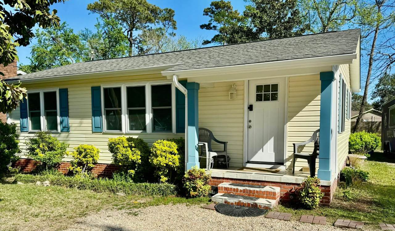 1008 Dunbar St. - Photo 1