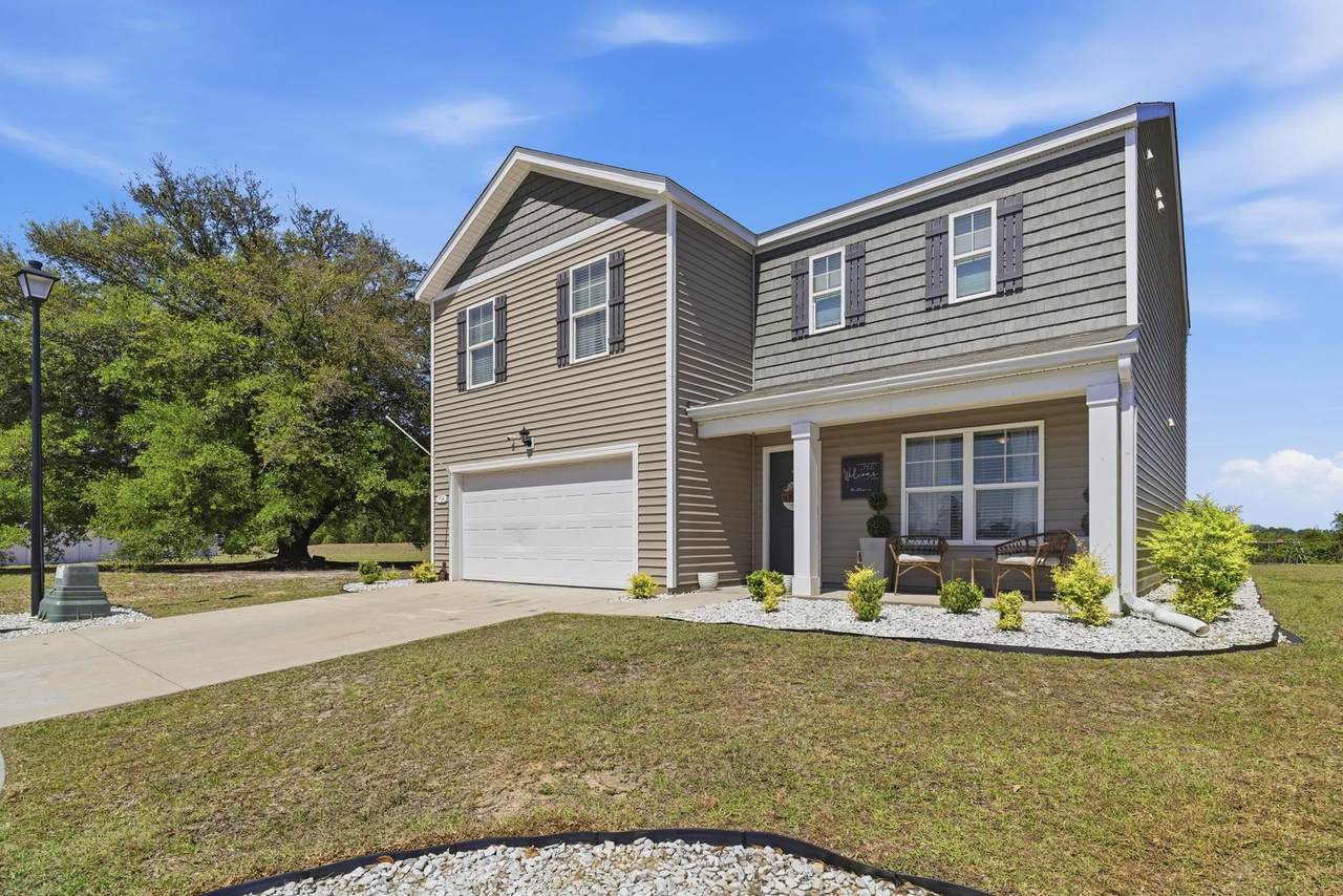 714 Woodland Farms Circle - Photo 1