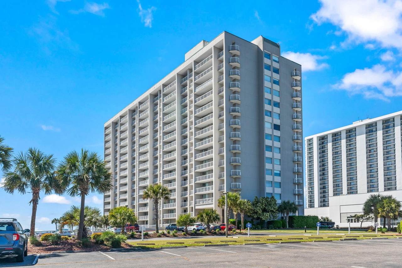 9820 Queensway Blvd. - Photo 1