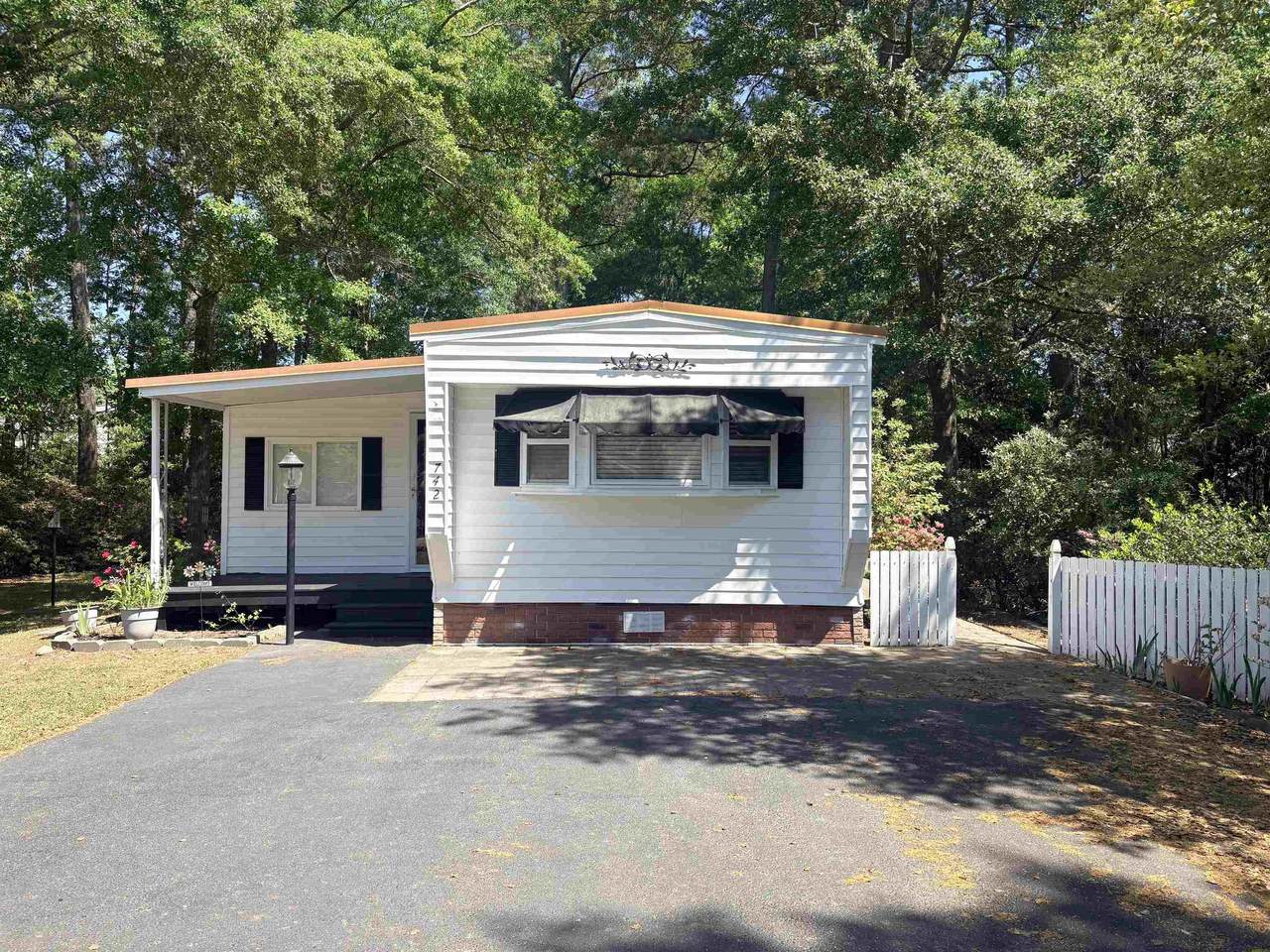 742 Richmond Trail - Photo 1