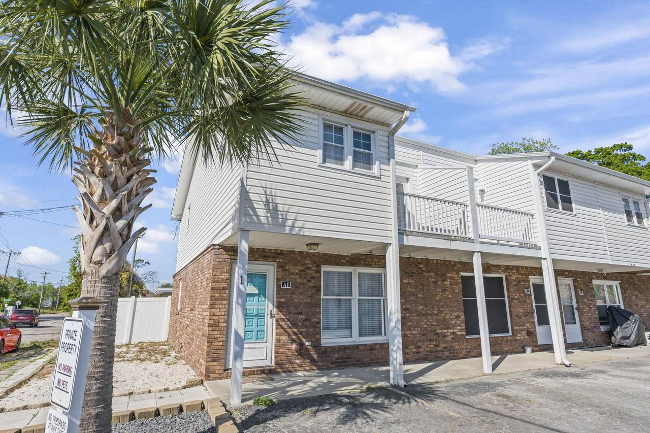 1502 Yaupon Dr. - Photo 1