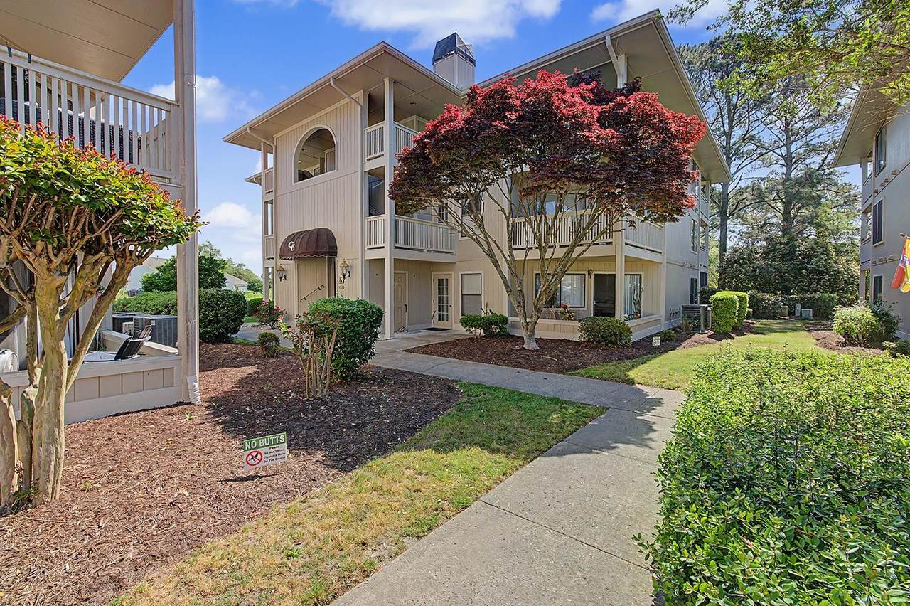 4230 Pinehurst Circle - Photo 1
