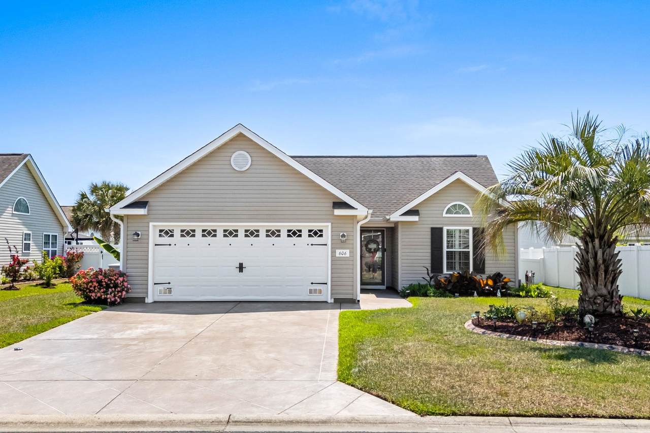 606 Leprachaun Ln. - Photo 1