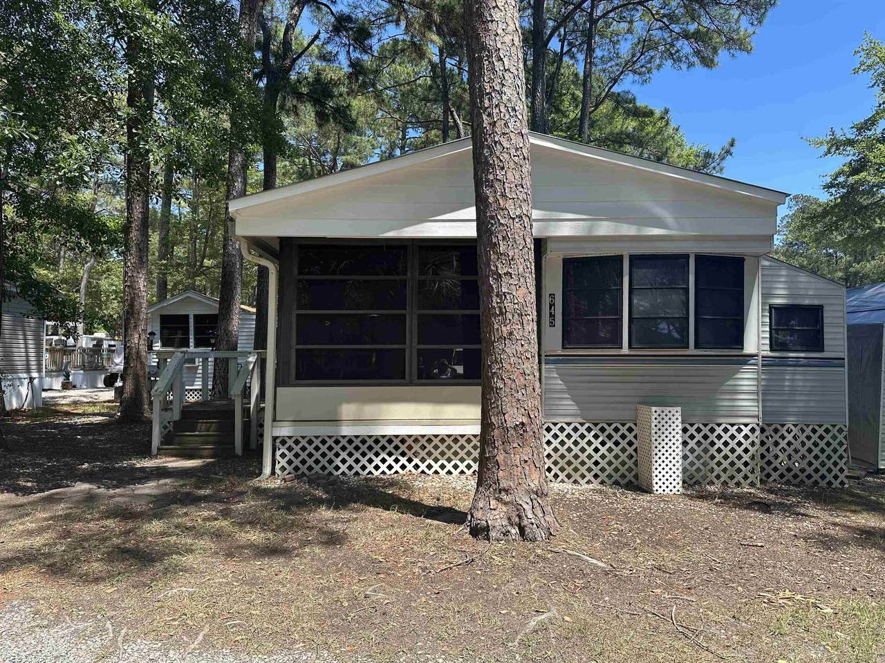 613-645 5th Ave. S - Photo 1