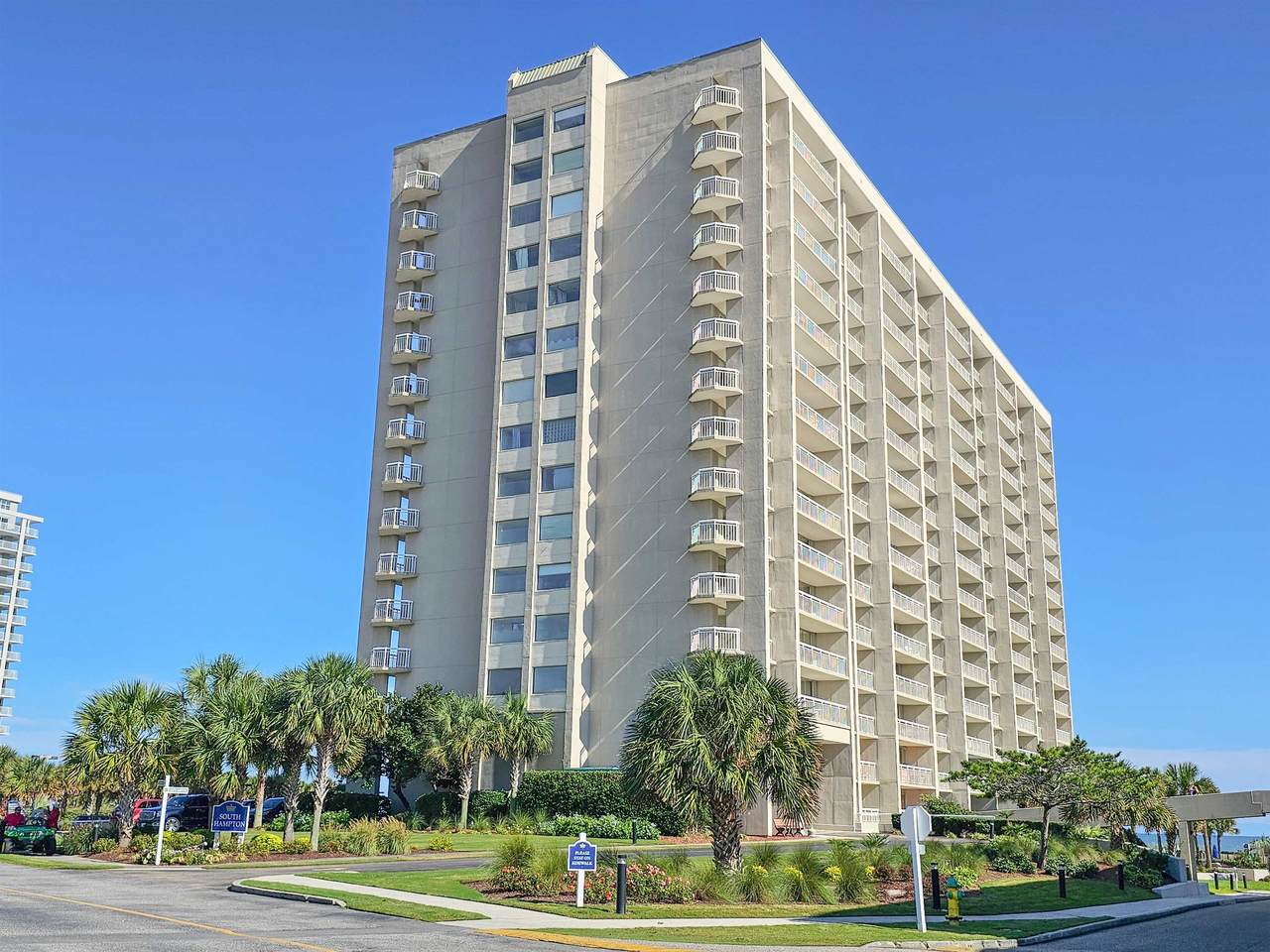 9820 Queensway Blvd. - Photo 1
