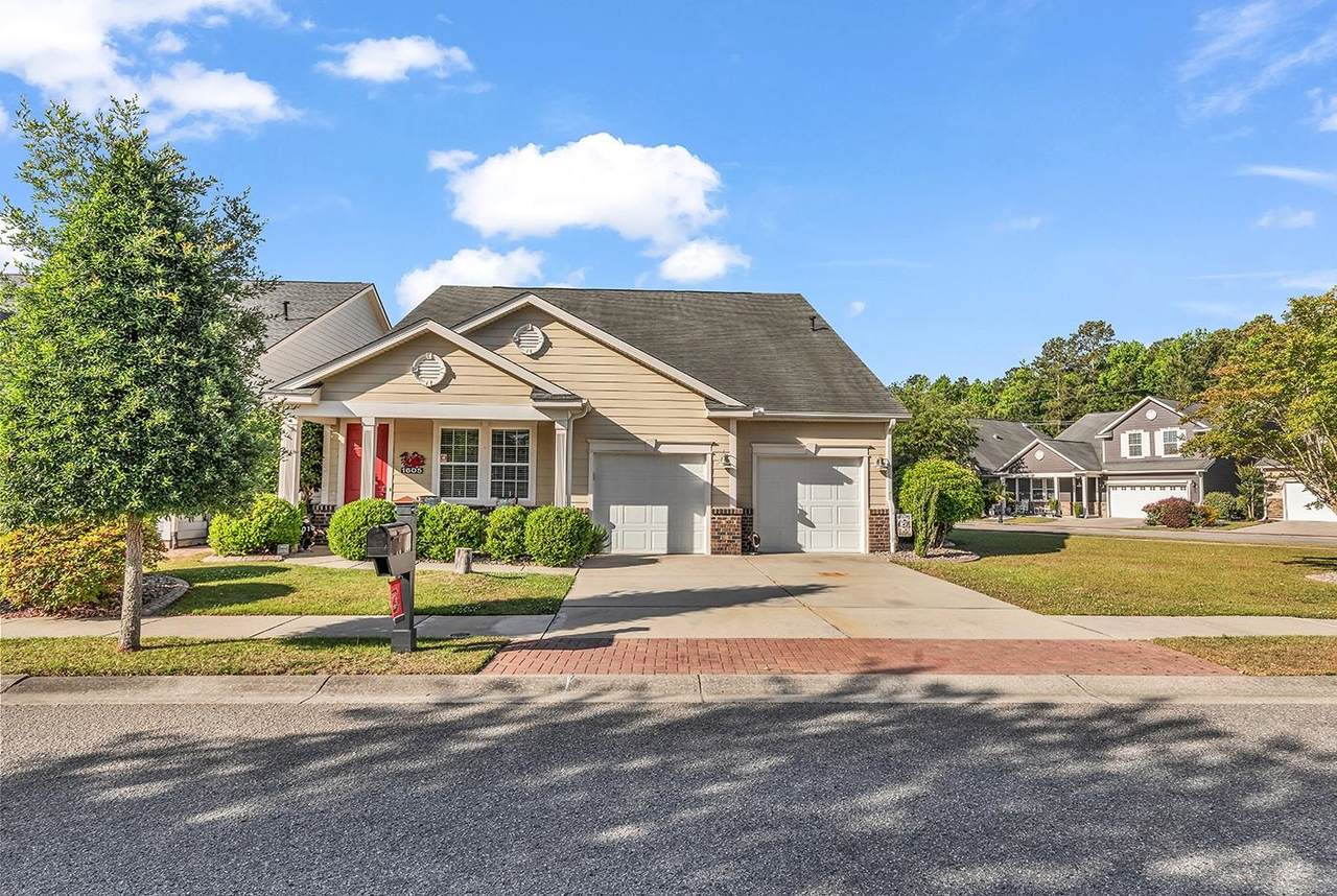 1605 Legends Ave. - Photo 1