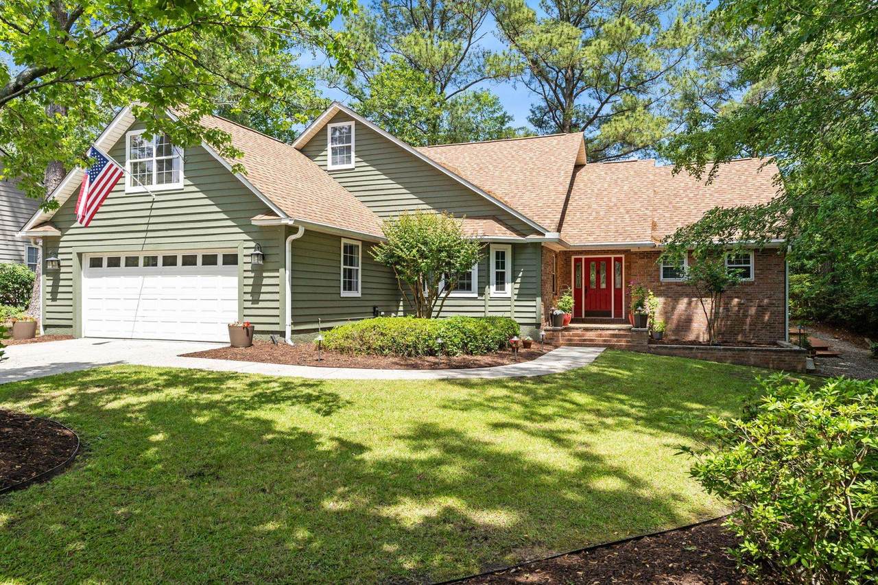 2490 Glen Dr. - Photo 1