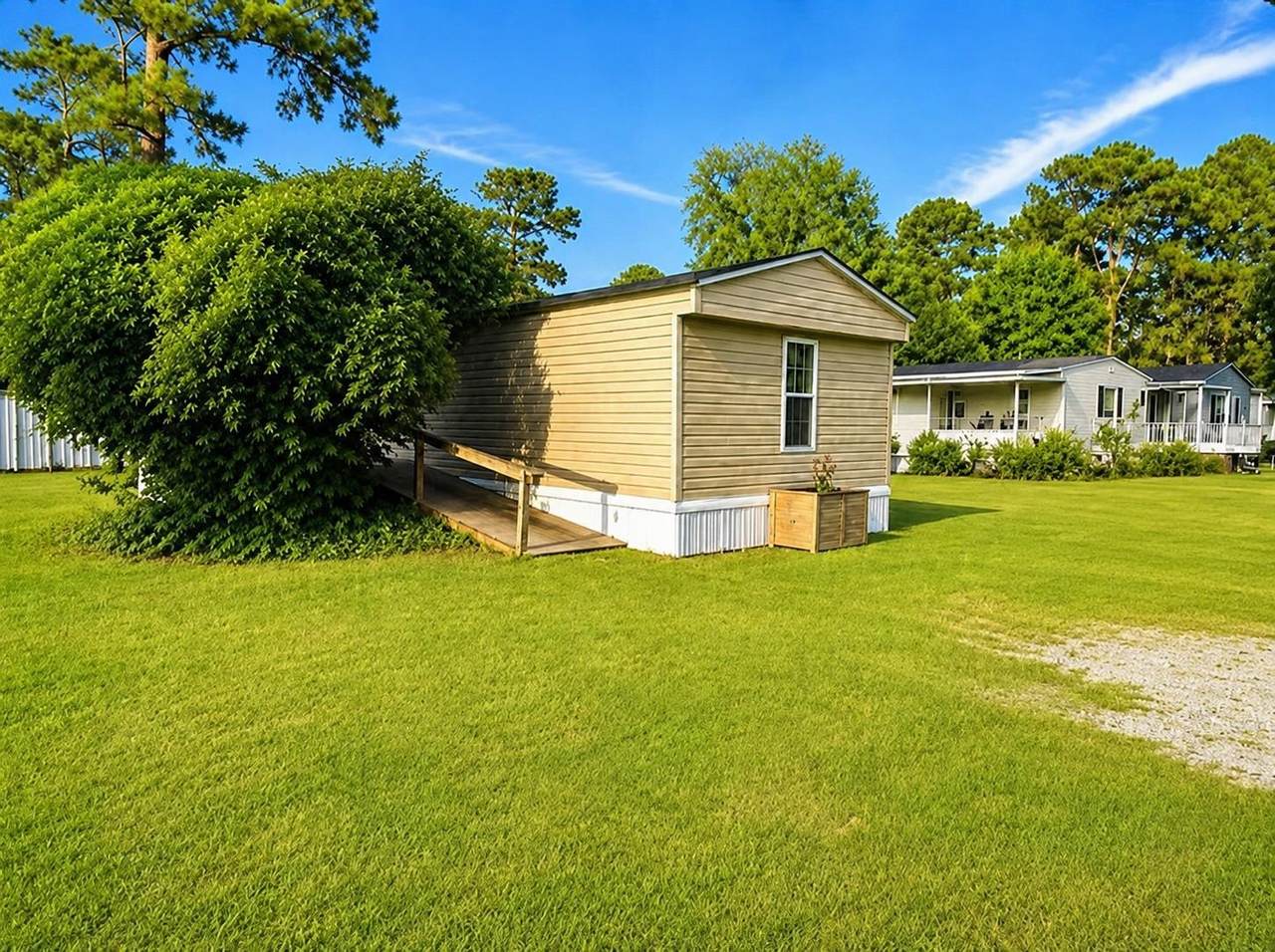 1512 Scorpio Ln. - Photo 1