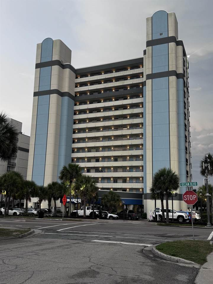 2300 Ocean Blvd. N - Photo 1