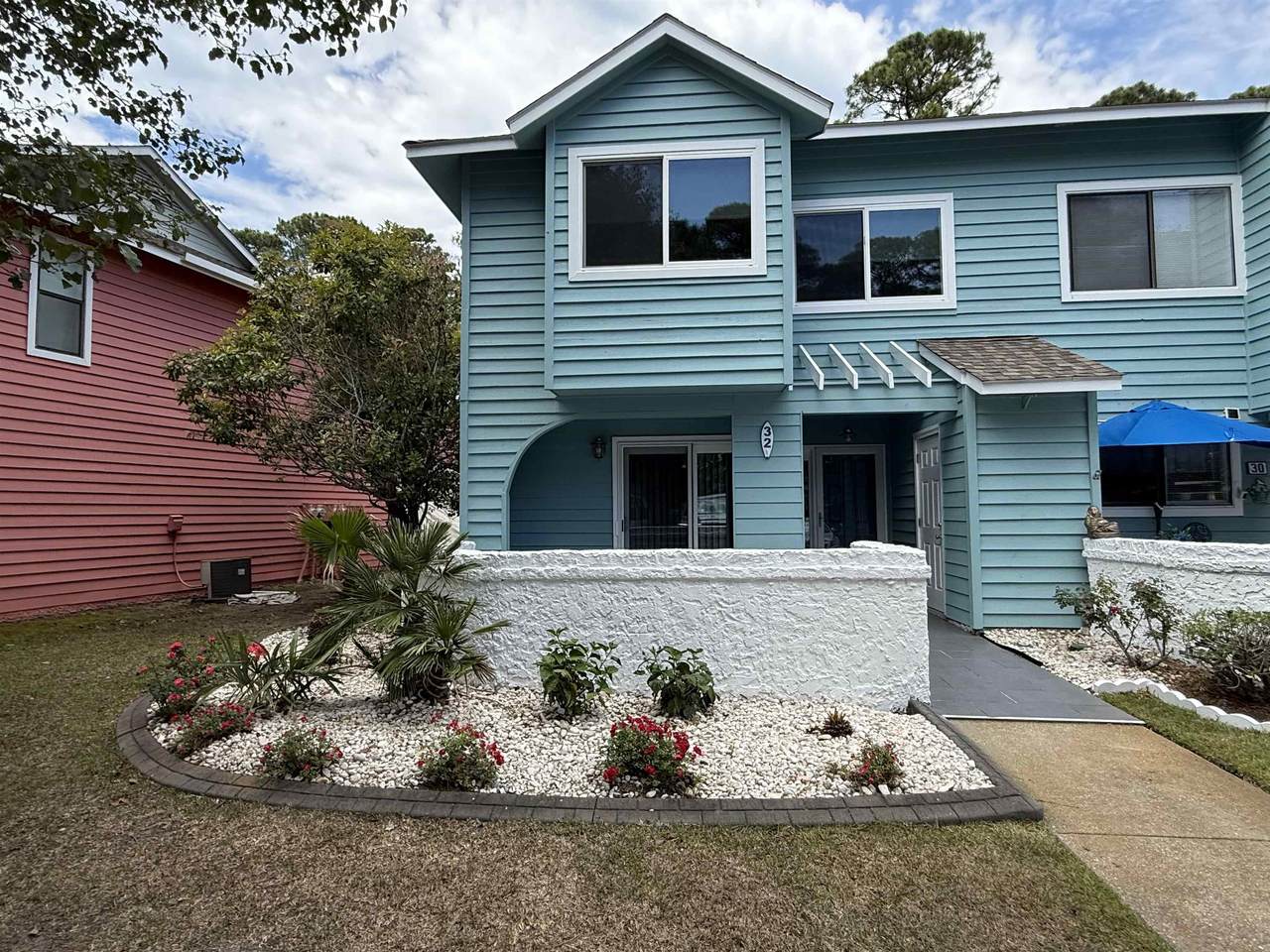 32 Shadow Moss Pl. - Photo 1