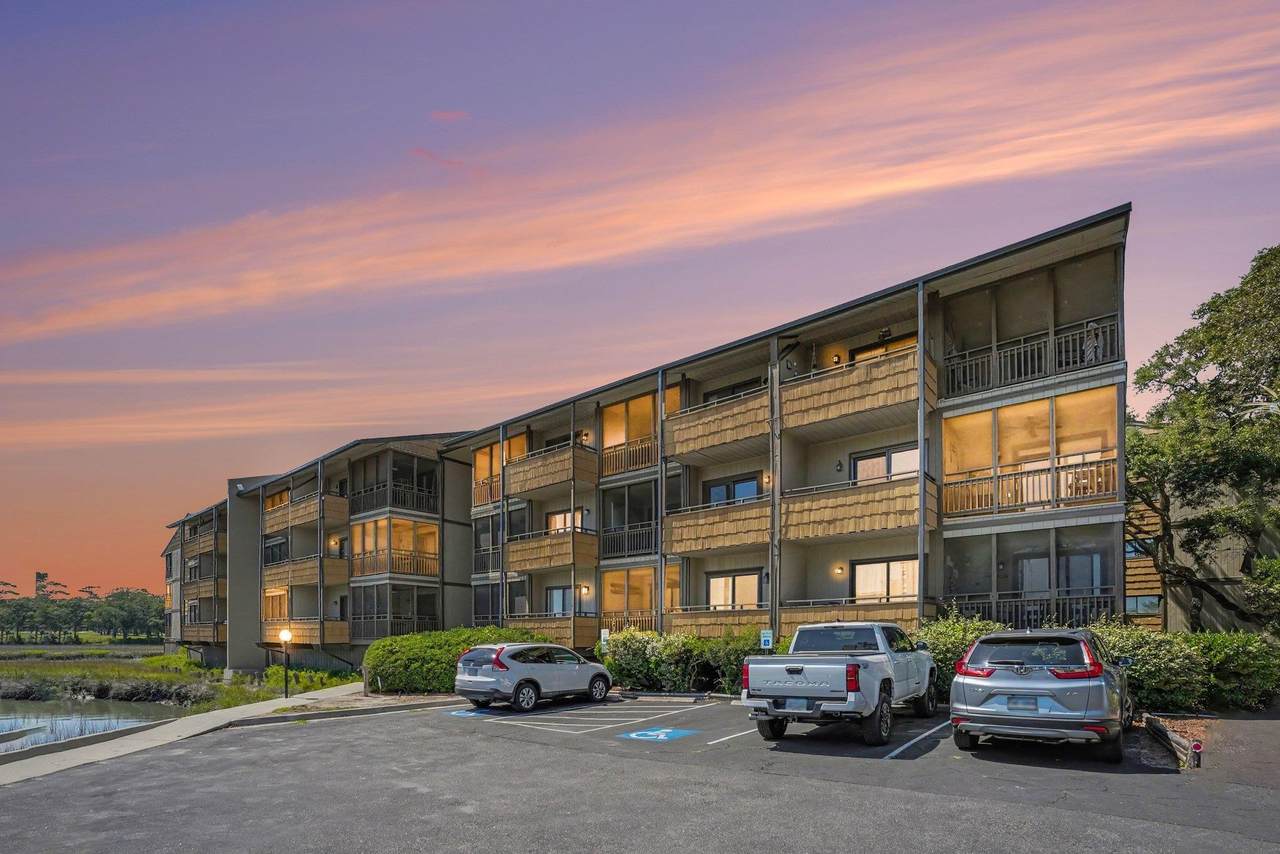 9501 Shore Dr. - Photo 1