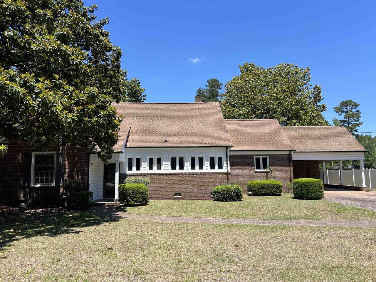 5619 Main St. - Photo 1