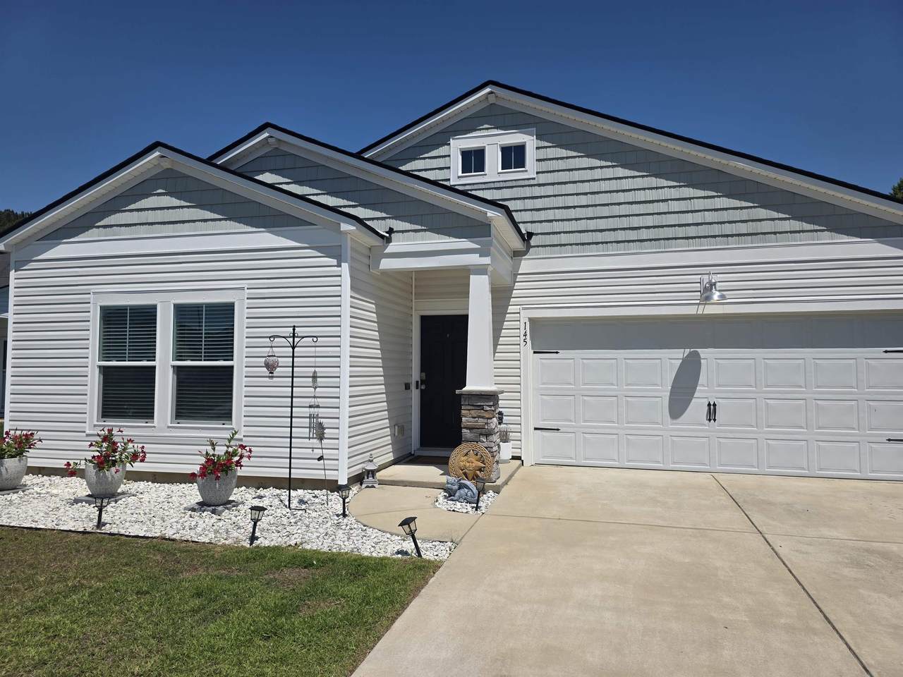 145 Cypress Tree Loop - Photo 1