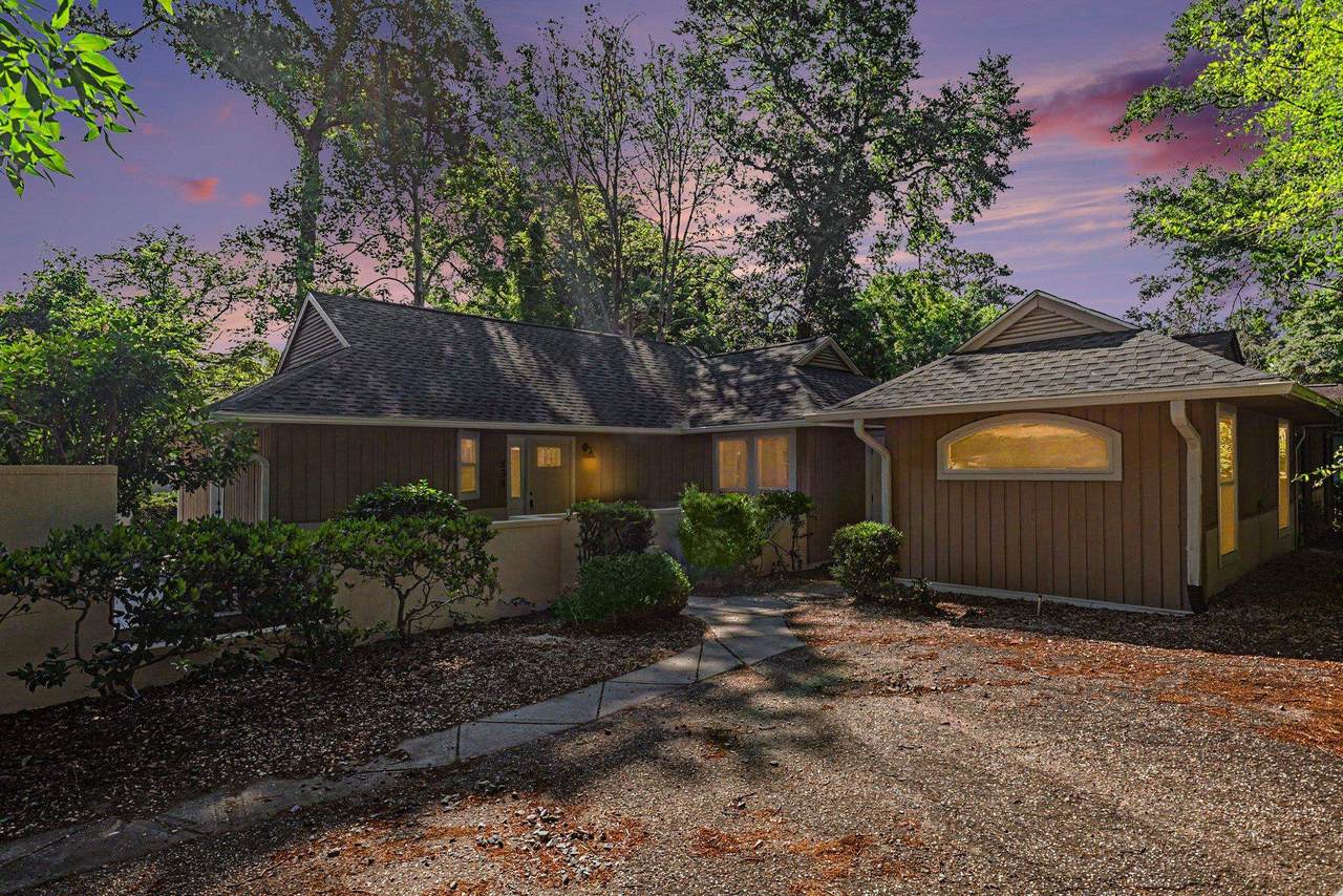 838 Heather Ln. - Photo 1