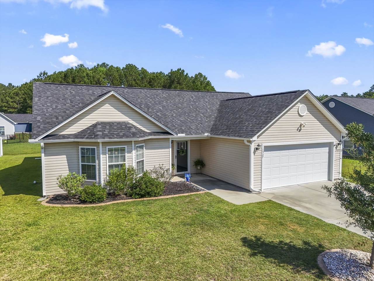1527 Heirloom Dr. - Photo 1