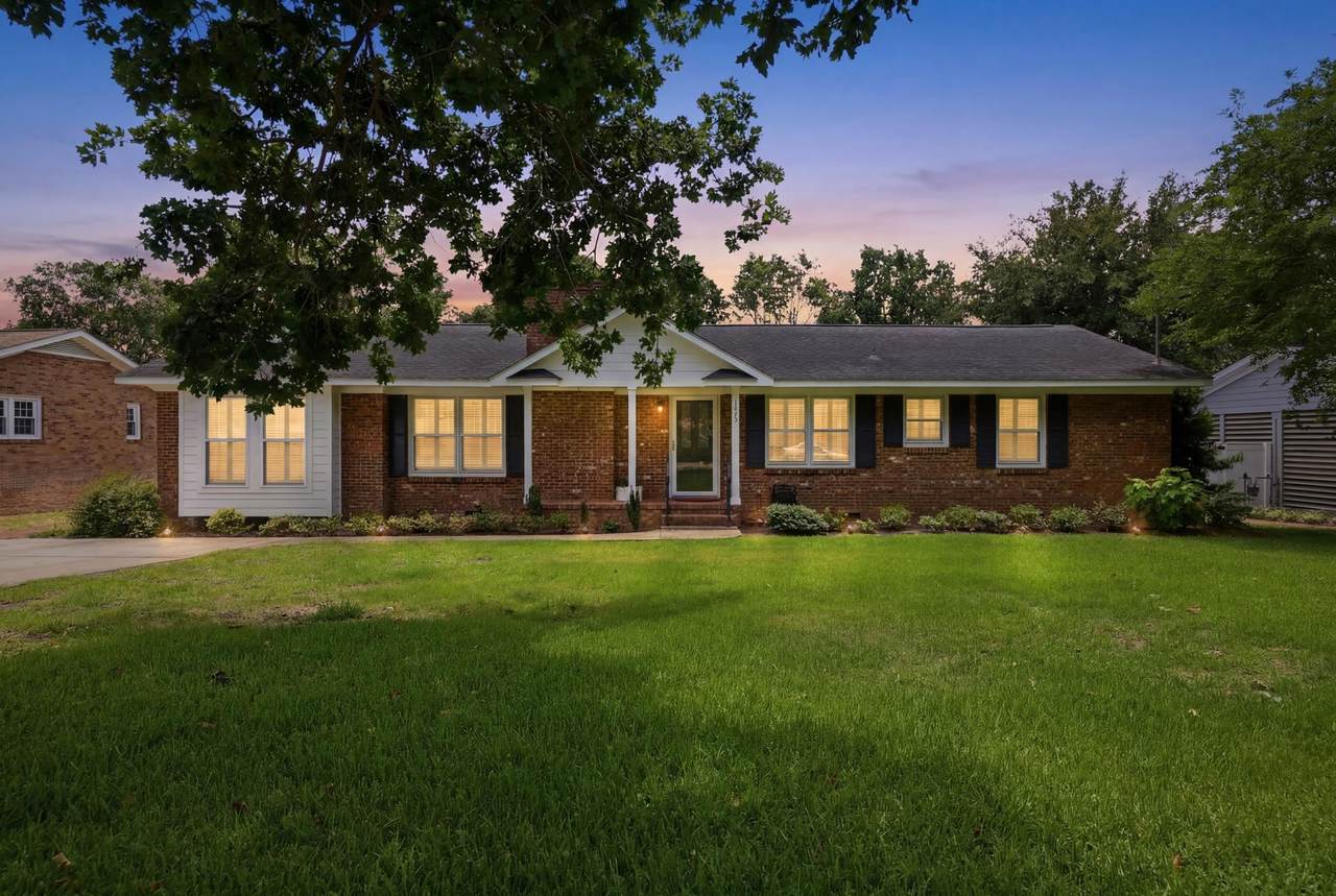 4700 Pine Lakes Dr. - Photo 1