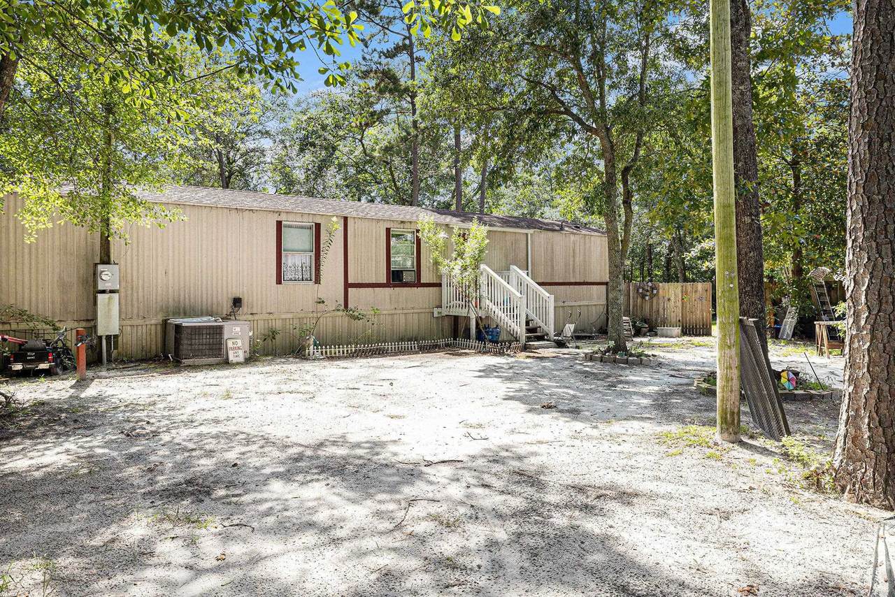 1017 Franks Ln. - Photo 1