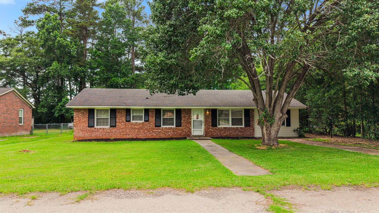 545 Hickory Ave. - Photo 1
