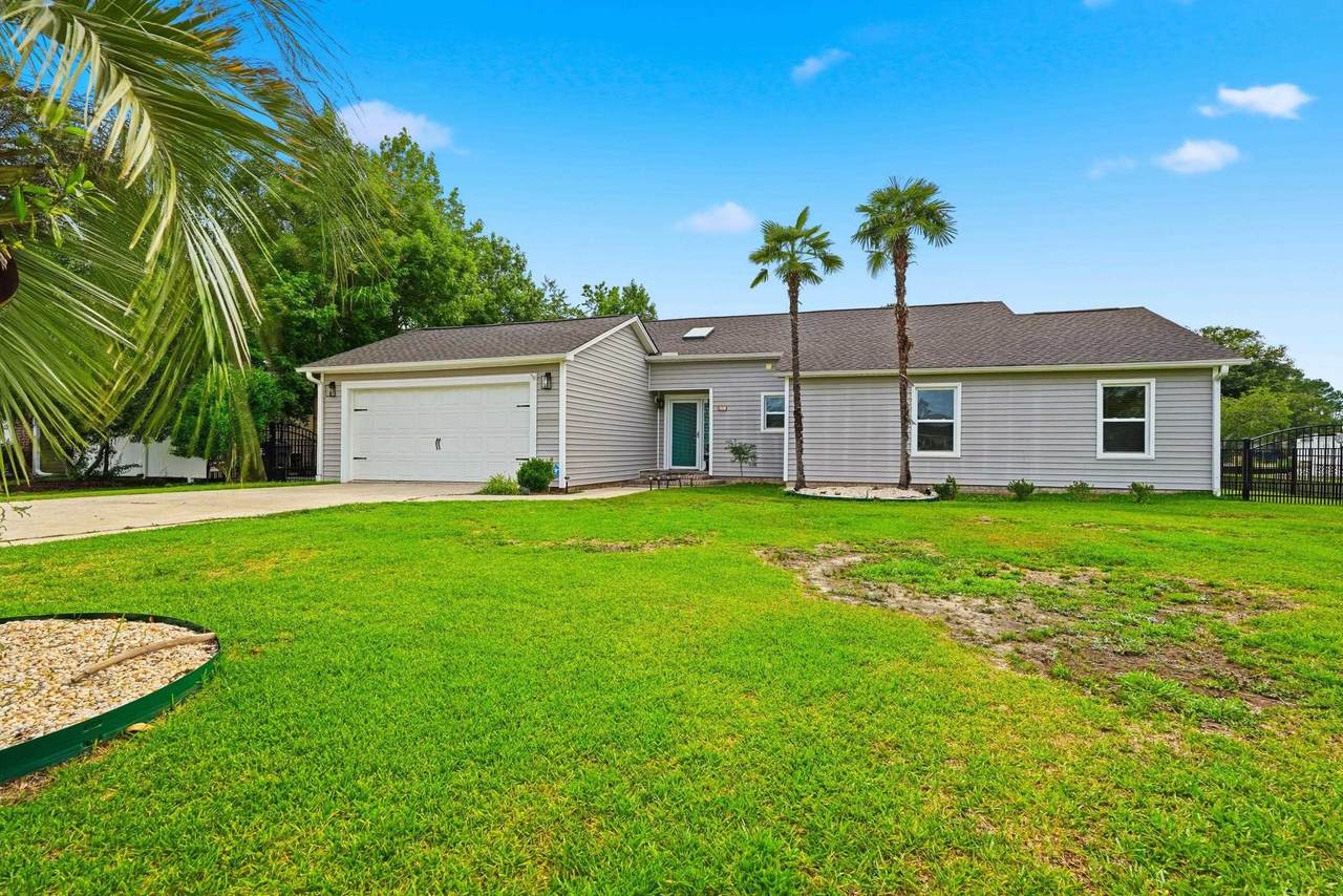 105 Saint Andrews Ct. - Photo 1